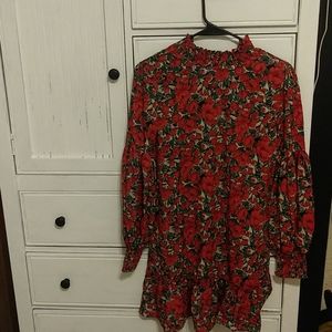 NWOT Gorgeous dress! Mid thigh size MEDIUM